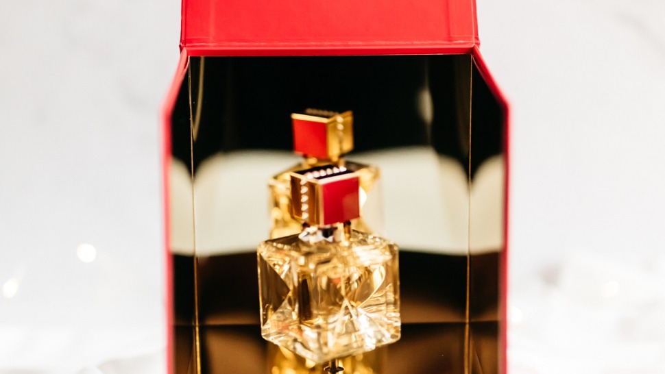 Journal.hr adventsko darivanje: Valentino box s najnovijim Voce Viva parfemom