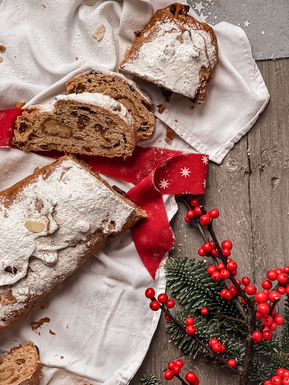 Božićni kolač Stollen