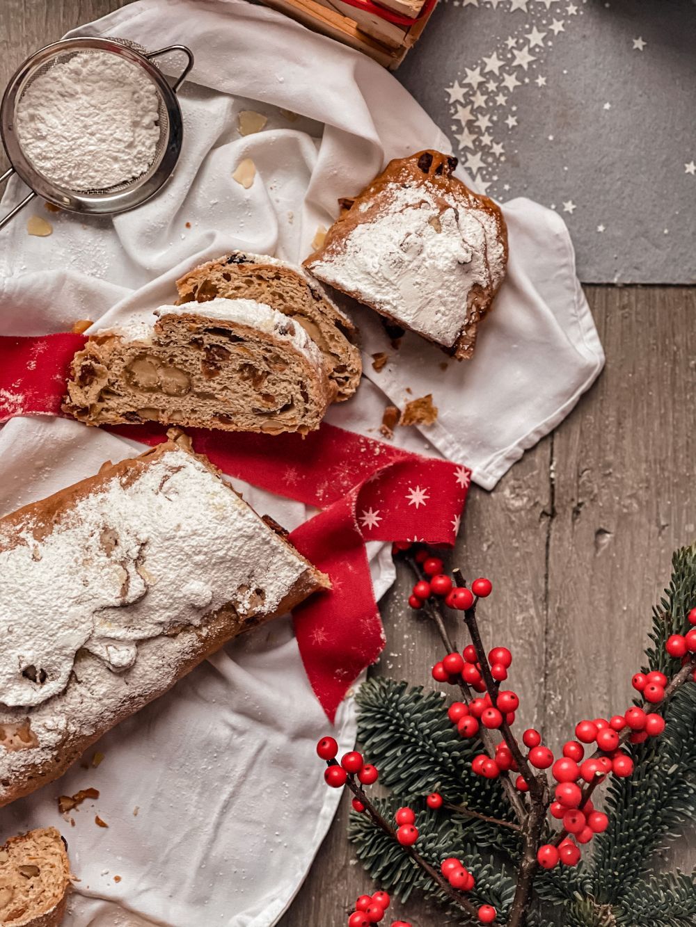 Božićni kolač Stollen