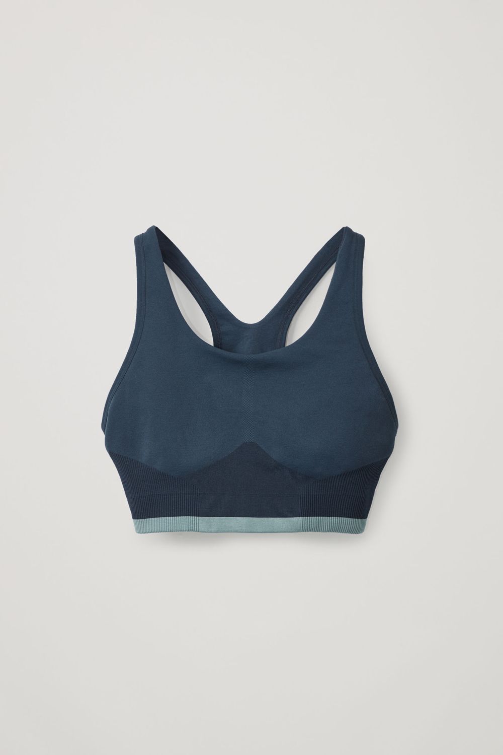 COS Activewear prve modne kolekcije za 2021.