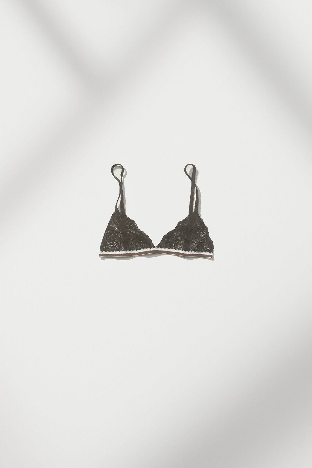 Zara bralette grudnjak od čipke proljeće 2021.