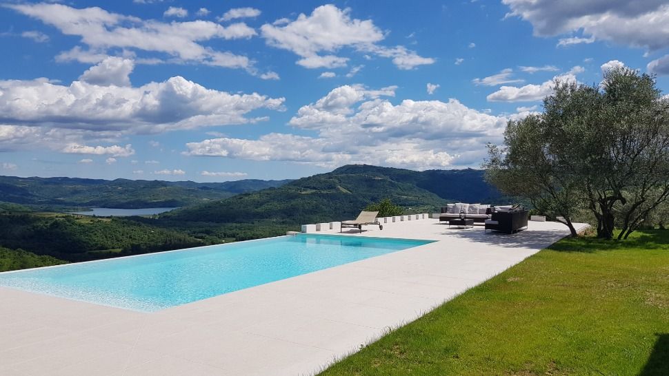 Za sve koji planiraju proljetni odmor: Istarska kuća s najljepšim pogledom na Motovun