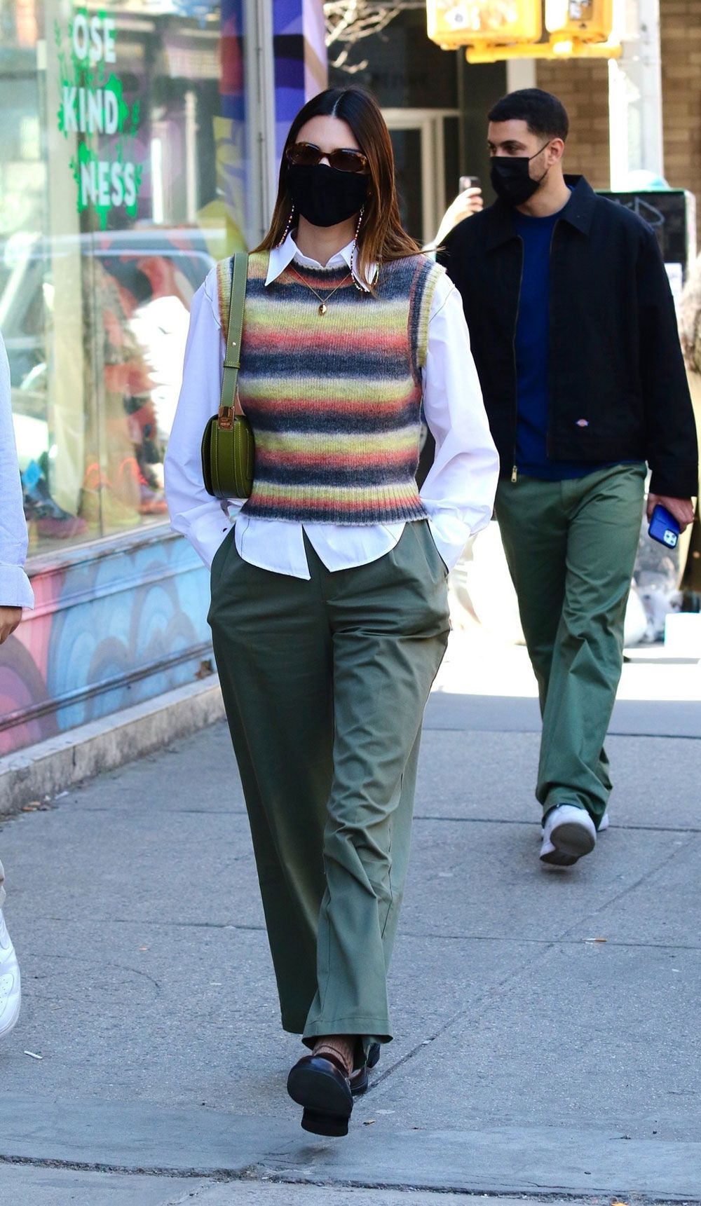 Street style inspiracija: Kendall Janner odlične nosi trendove za proljeće 2021.