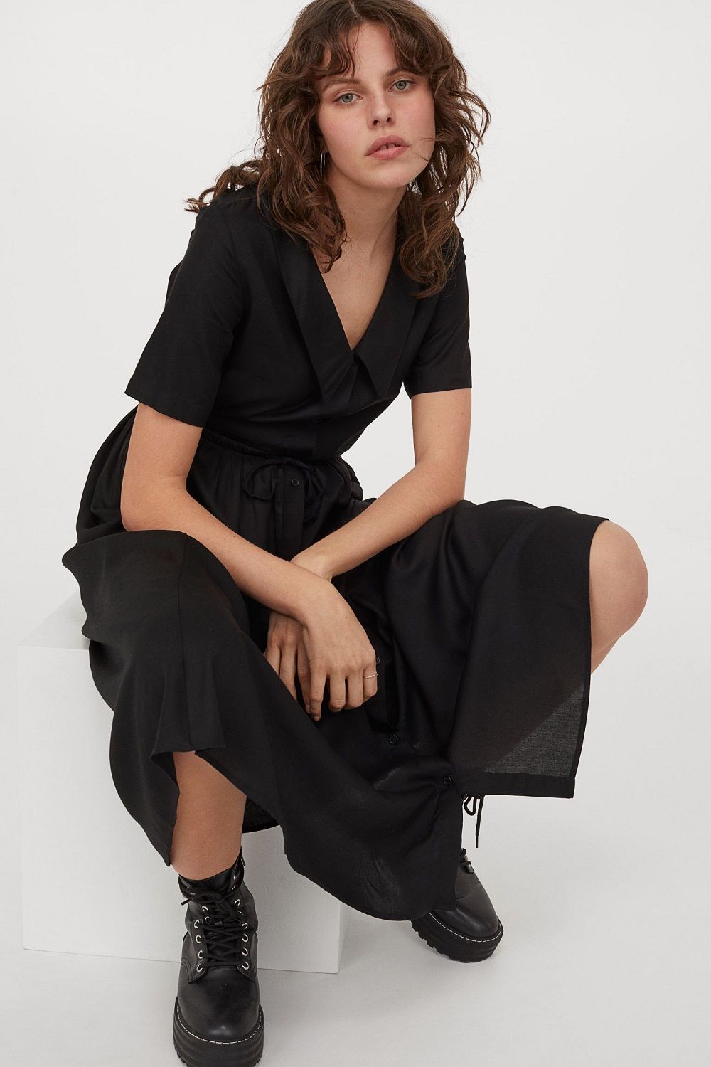 H&M midi haljina proljeće/ljeto 2021.  