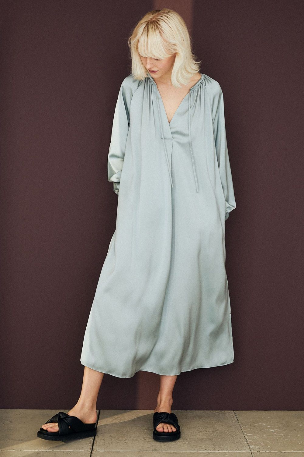 H&M midi haljina proljeće/ljeto 2021.  