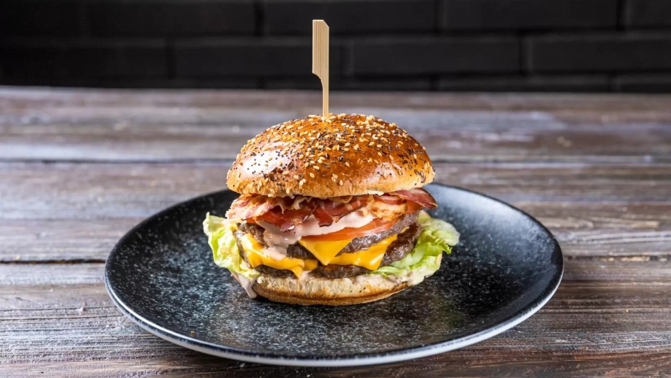 Otvoren je prvi Batak Burger bar u Hrvatskoj