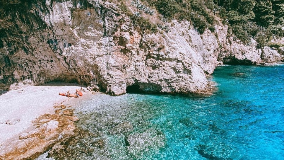 Špilja u Dubrovniku koja skriva prekrasnu plažu