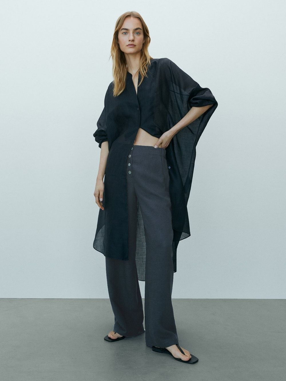 Massimo Dutti lanene hlače proljeće ljeto 2021.  