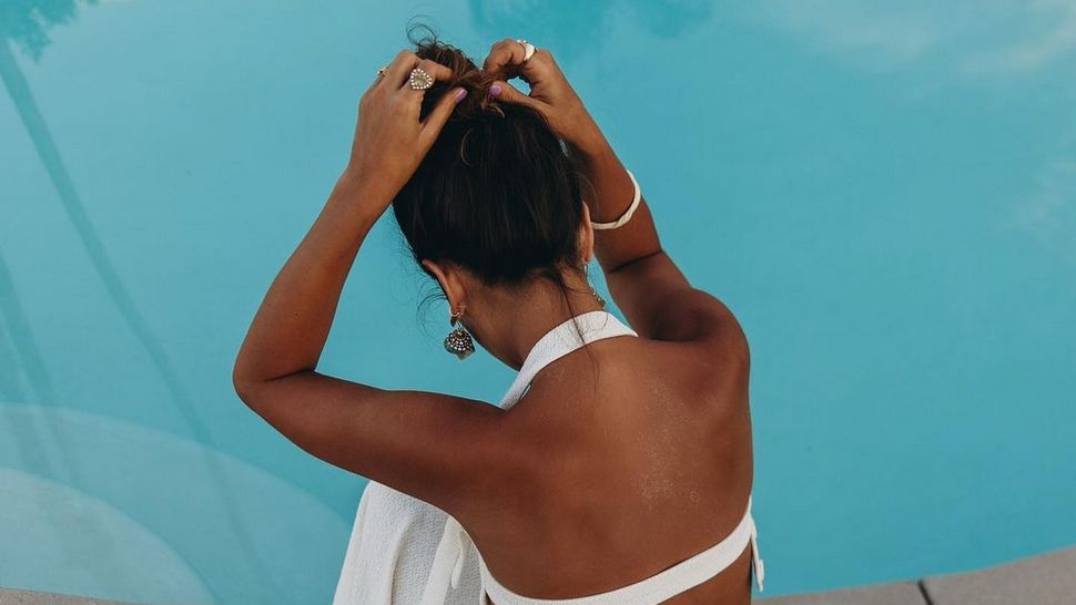 Kako pravilno zaštititi kosu od sunca i mora tijekom ljeta?