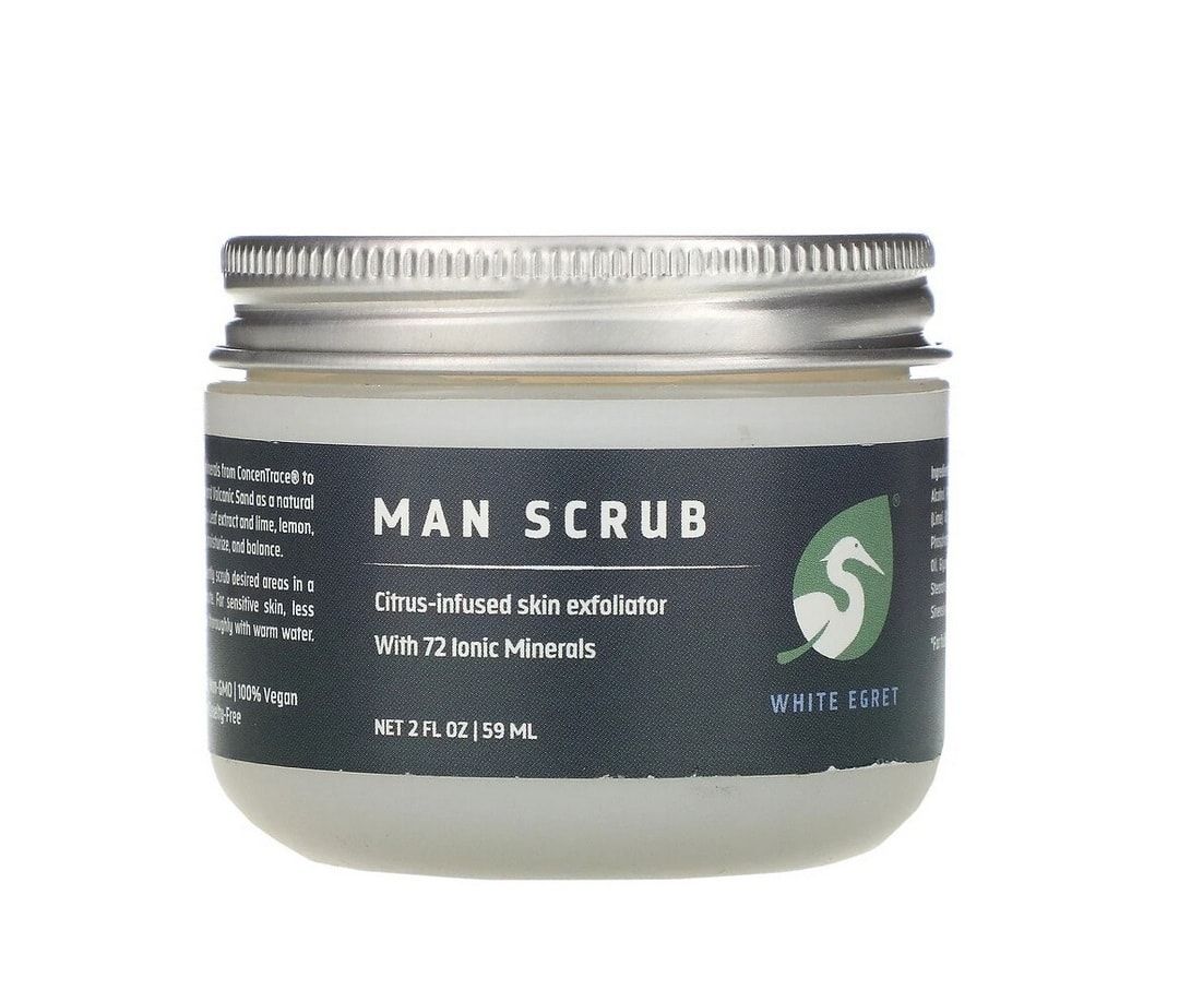 Man Scrub piling