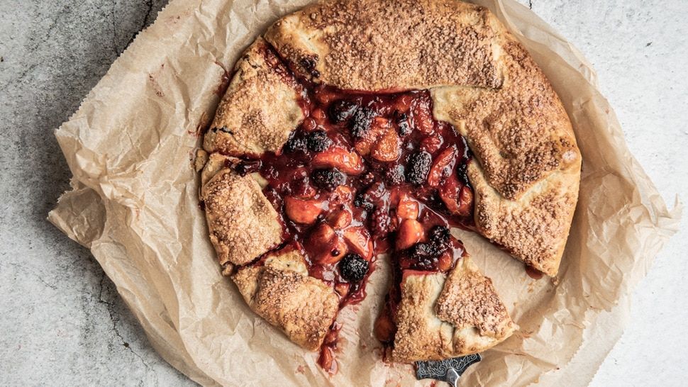 Janjolinka: Sourdough galette s marelicama i kupinama