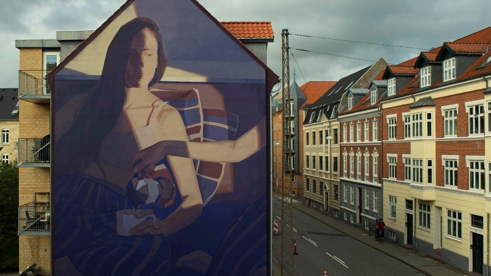 Lonac ponovo briljira muralom na fasadi u danskom gradu Aalborgu