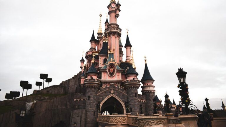 disneyland_naslovna