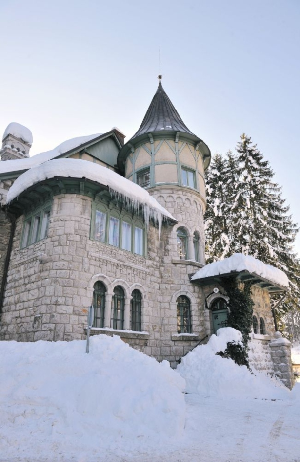 Ovaj predivan dvorac u Hrvatskoj ujedno je i planinarski dom koji silno želimo posjetiti