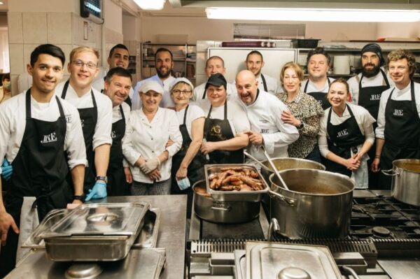 Povodom 130. rođendana Francka za zaposlenike su ručak kuhali chefovi JRE-Hrvatska 