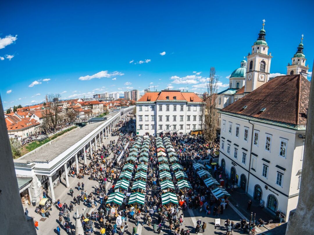 Odprta Kuhna, najveći gastro event na našim područjima, otvorio je novu sezonu i ponovo privlači posjetitelje u Ljubljanu svakoga petka.