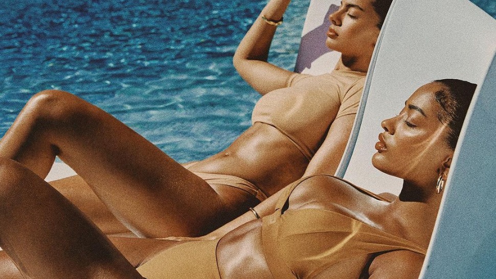 Kim Kardashian je dizajnirala savršenu kolekciju Skims kupaćih kostima