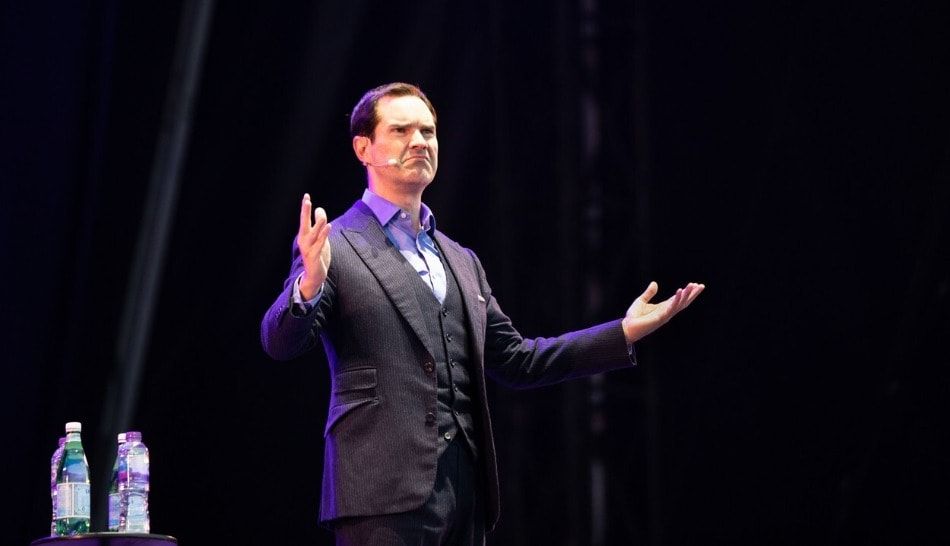 Nakon rasprodanog Lisinskog, Jimmy Carr je za isti dan najavio Late Night Show