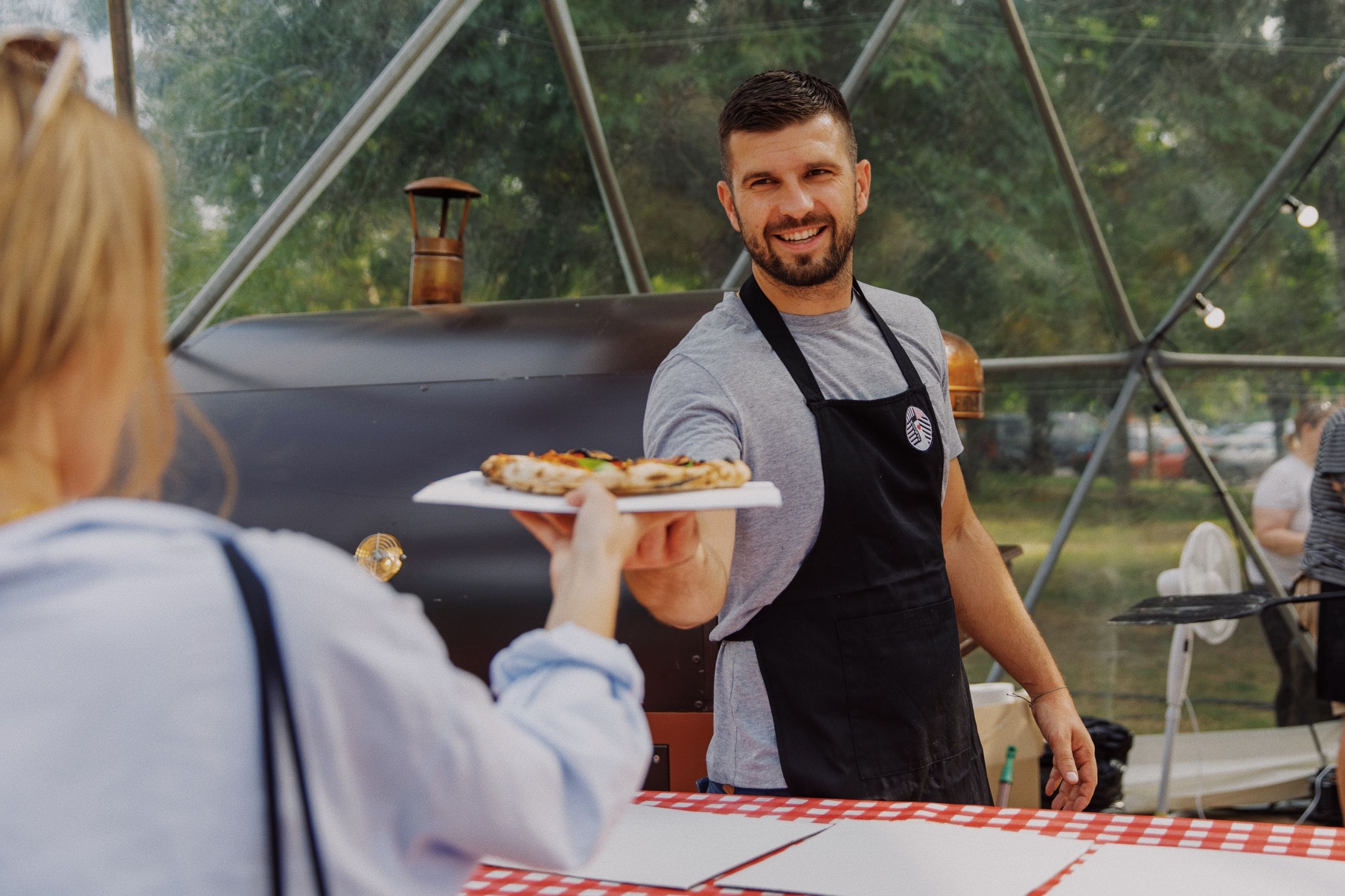 Jučer je počeo prvi hrvatski Pizza Festival, popričale smo s Ivanom Badžekom iz Instituta za pizzu