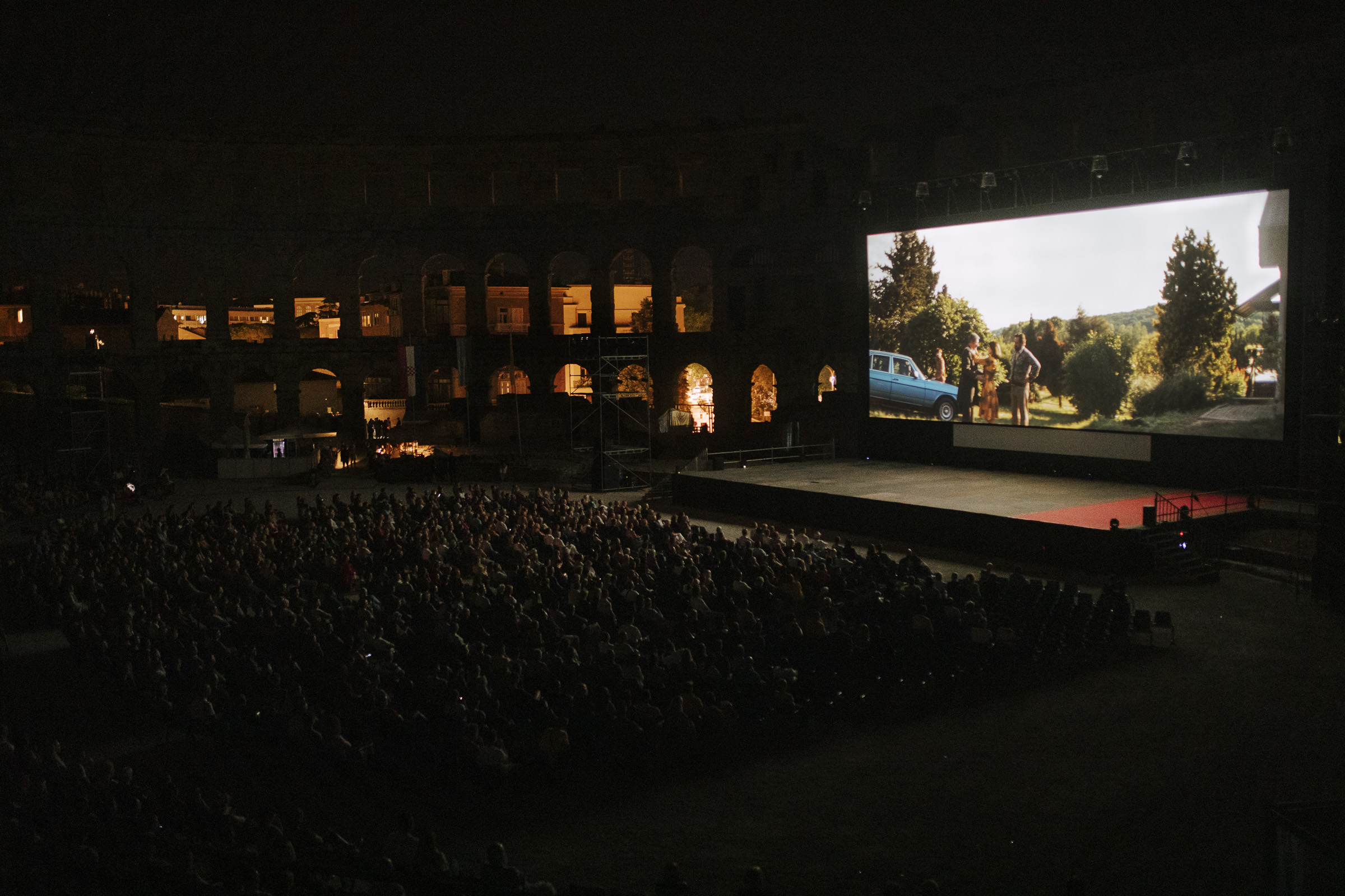 Jučer je na Pulskom filmskom festivalu svečano održana premijera filma Stric – imamo fotografije s crvenog tepiha