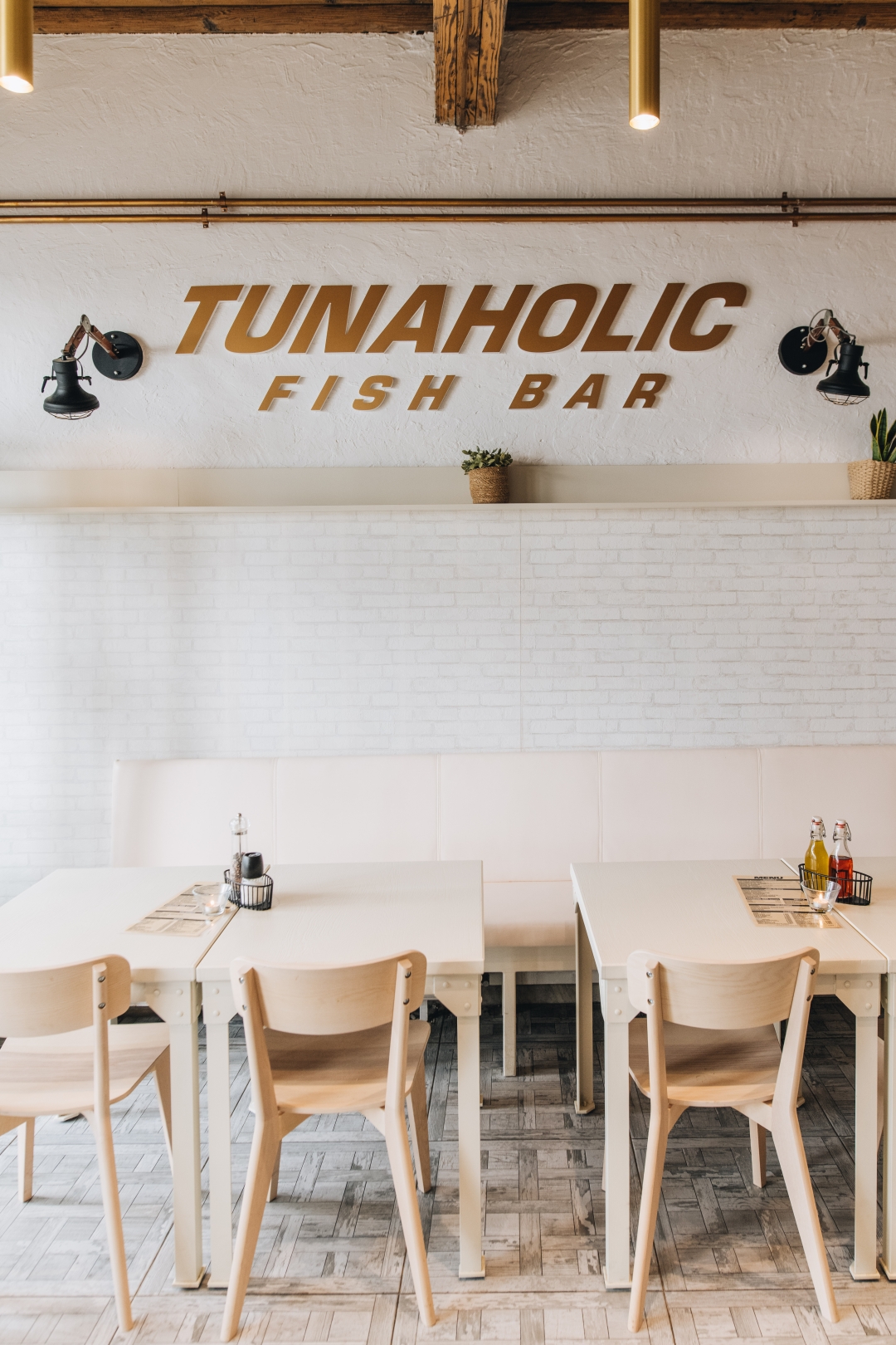 Tunaholic fish bar