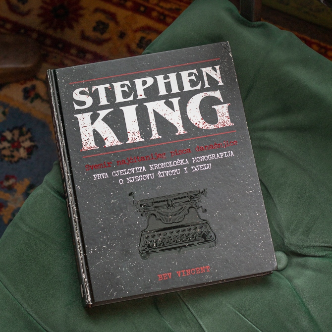 Povodom 75. rođendana izlazi najopsežnija monografija o ‘kralju horora’ Stephenu Kingu