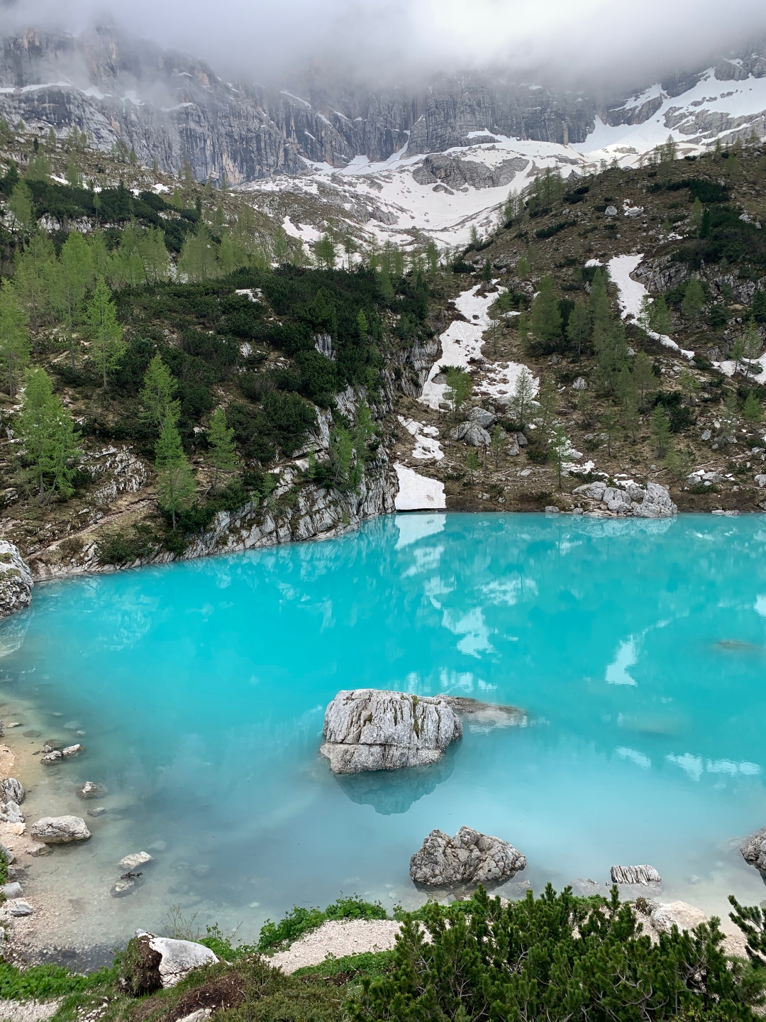 Ovo tirkizno jezero na sjeveru Italije koje ostavlja bez daha moglo bi se naći i na vašoj travel listi