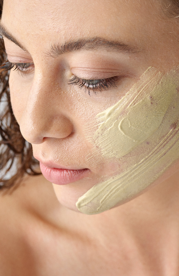 Omiljena Skintegra maska koja pročišćava kožu i briše mrlje od prištića, trenutno je na akciji