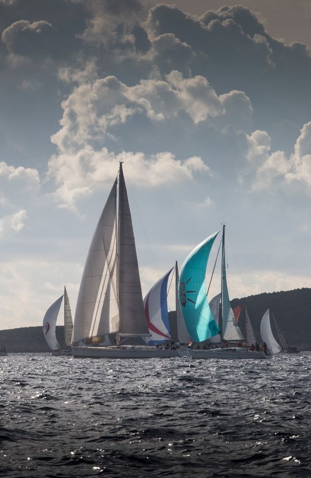 Uskoro počinje Viška regata koja okuplja sve ljubitelje mora i vjetra