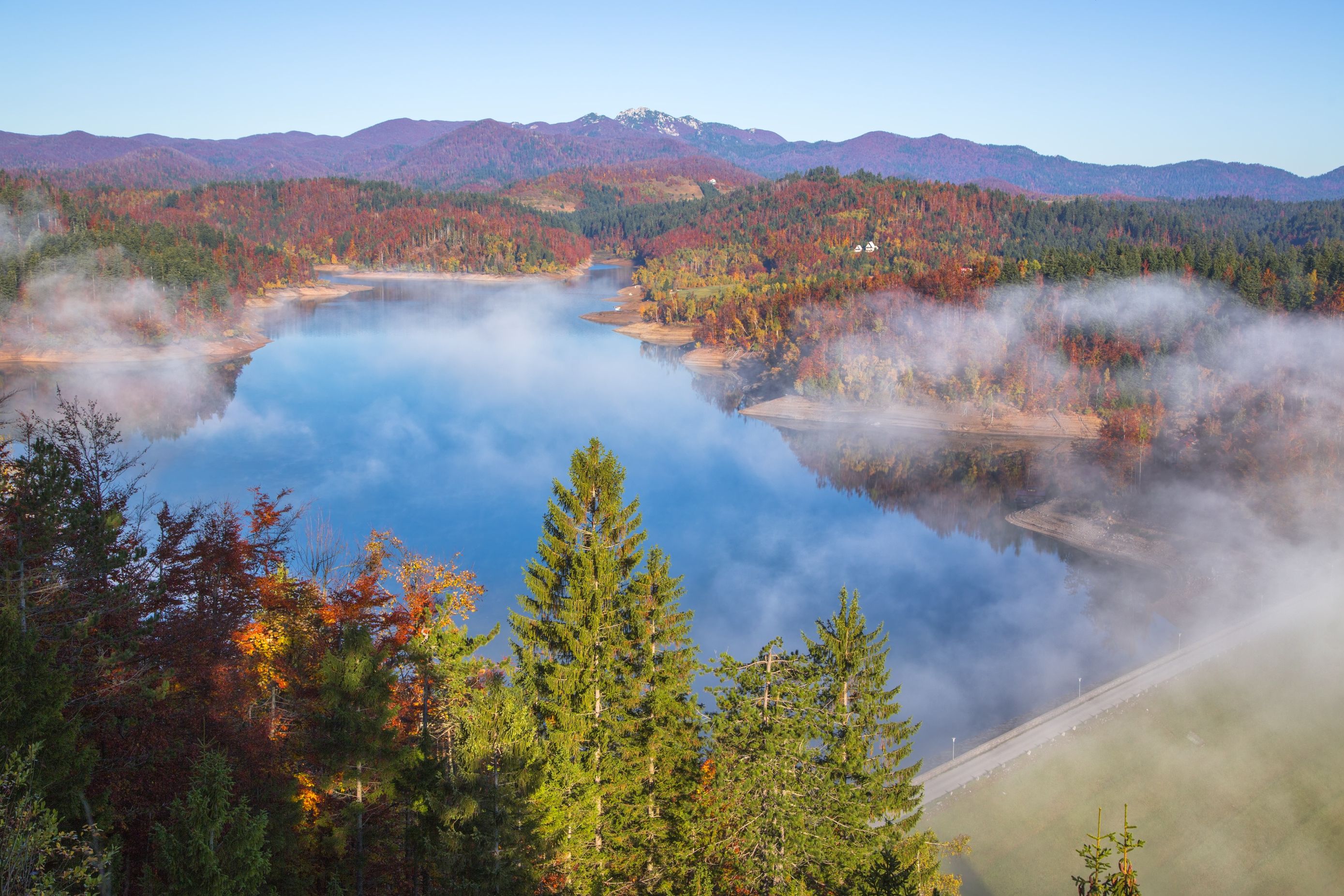 Lokvarsko jezero