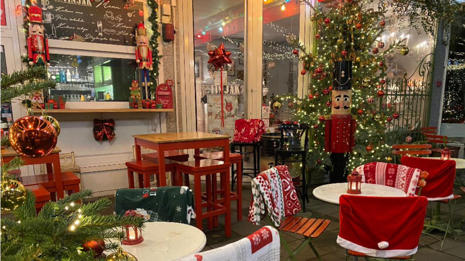 U caffe bar Finjak stigla je najljepša božićna bajka, jedva ju čekamo posjetiti