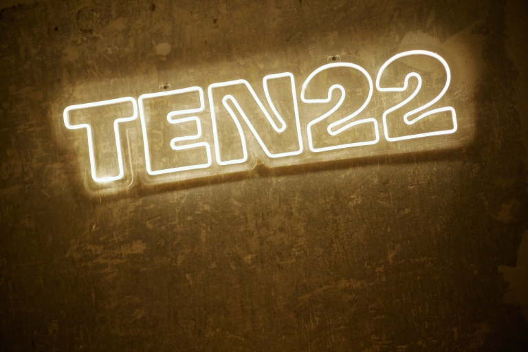 TEN22