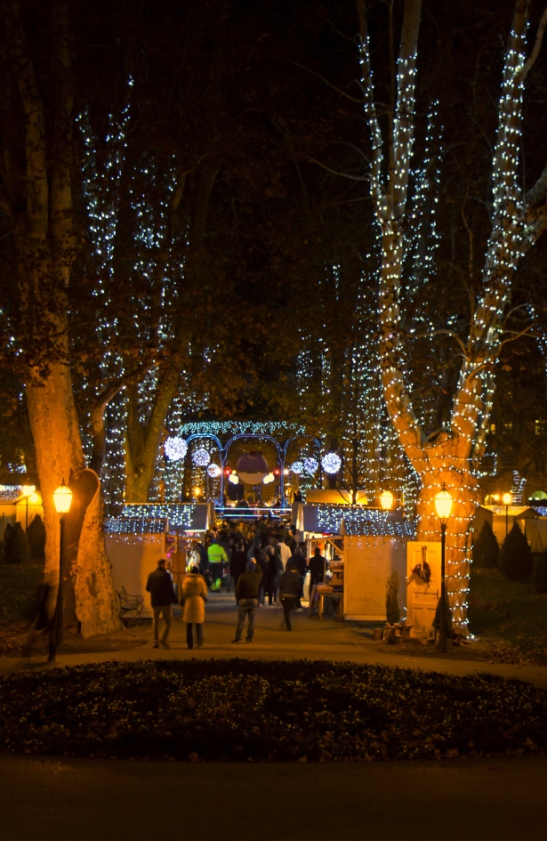 Tradicija koja se ne propušta: Doznajte kada ove godine palimo lampice na Zrinjevcu