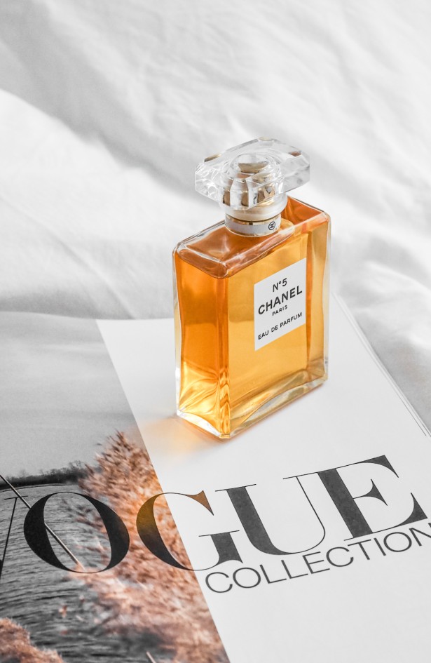 Znate li zašto poznati parfemi danas mirišu drugačije?