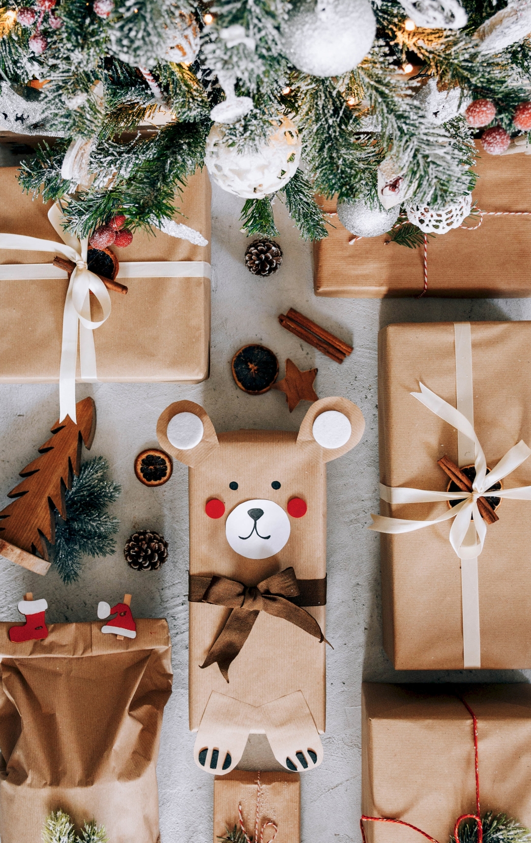 10 genijalnih ideja za zamatanje božićnih poklona
