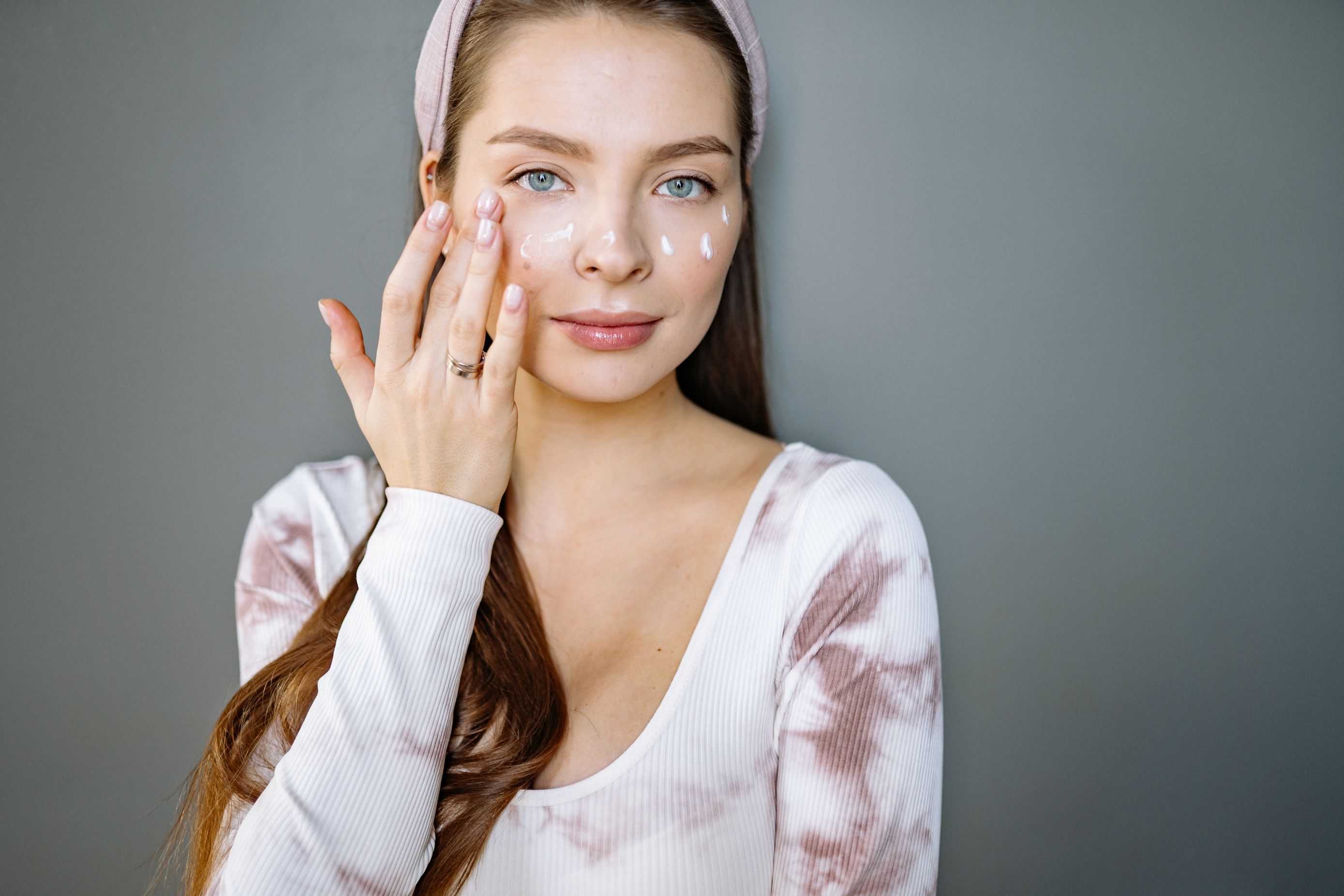 Božićni skincare setovi koje ćete poželjeti pod jelkom