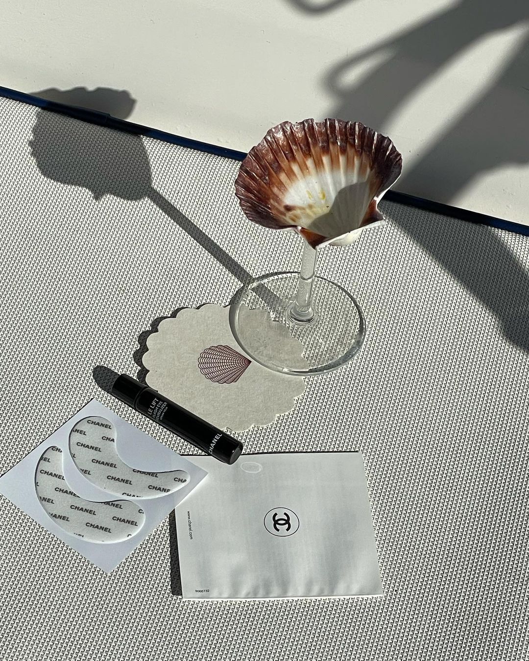 Čaše u obliku morske školjke: Detalj uz koji nam je ljeto uvijek na dlanu