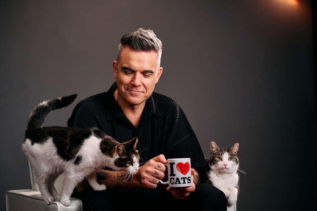 Robbie Williams x Felix 