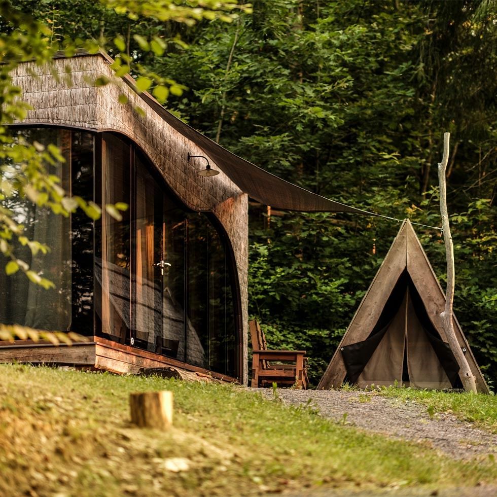 Na samo dva sata vožnje od Zagreba pronašli smo divan glamping resort koji se nalazi kraj jezera u šumi
