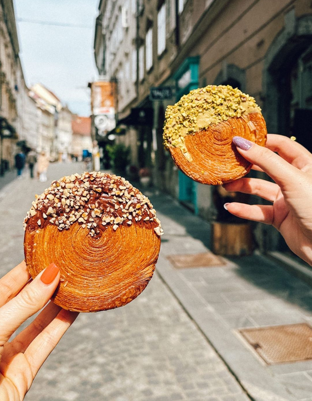 Ljubljana Dragon Rolls: Viralni okrugli kroasani zbog kojih ćete potegnuti do Slovenije