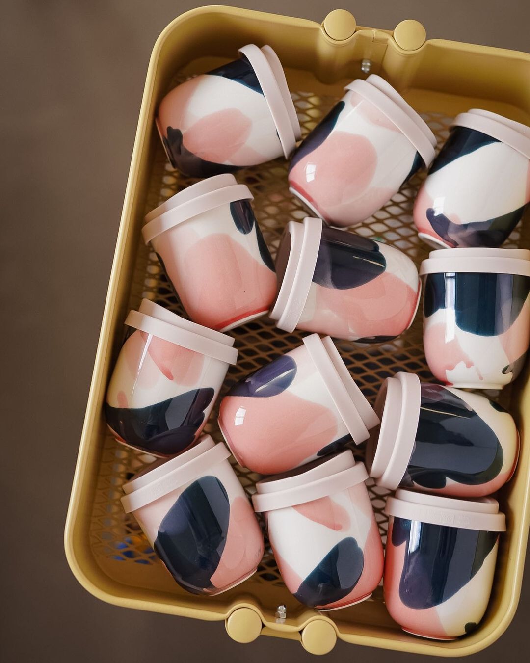 Iz kreativne radionice Marinski Heartmades stižu najljepše putne šalice za kavu