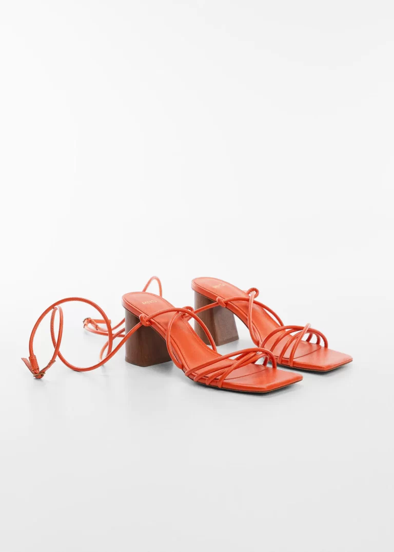 https://shop.mango.com/hr-en/women/shoes-heeled-sandals/criss-cross-straps-sandals_47005942.html?c=20