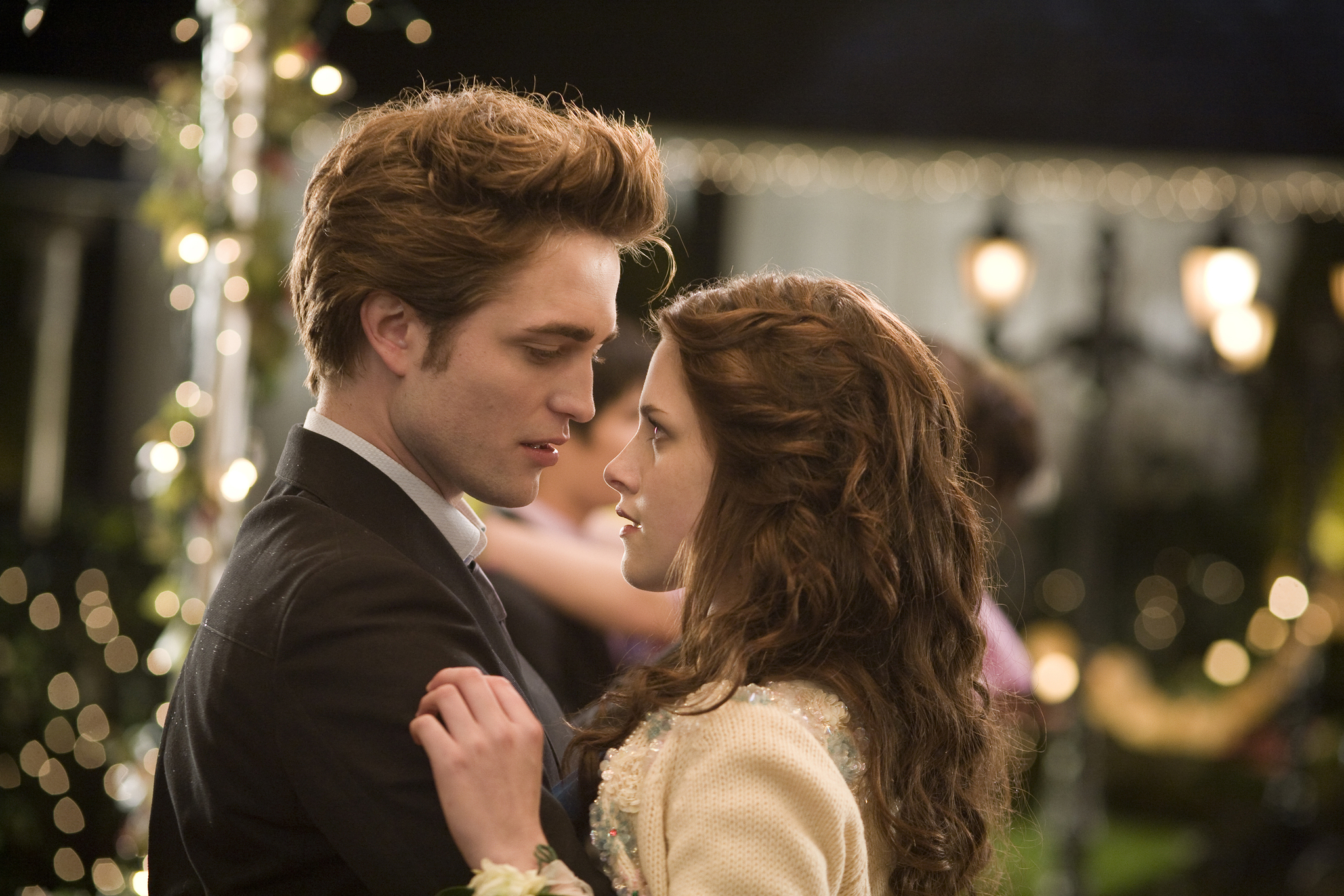 Ipak nije kraj Sumrak sage: Potvrđeno je kako nam stiže serija Twilight 