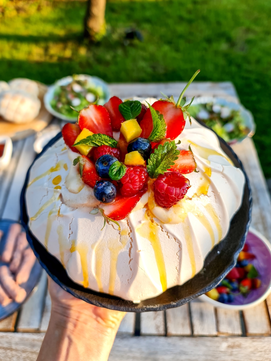 Kate Homecooking: Pavlova s bobičastim voćem je savršena ljetna torta