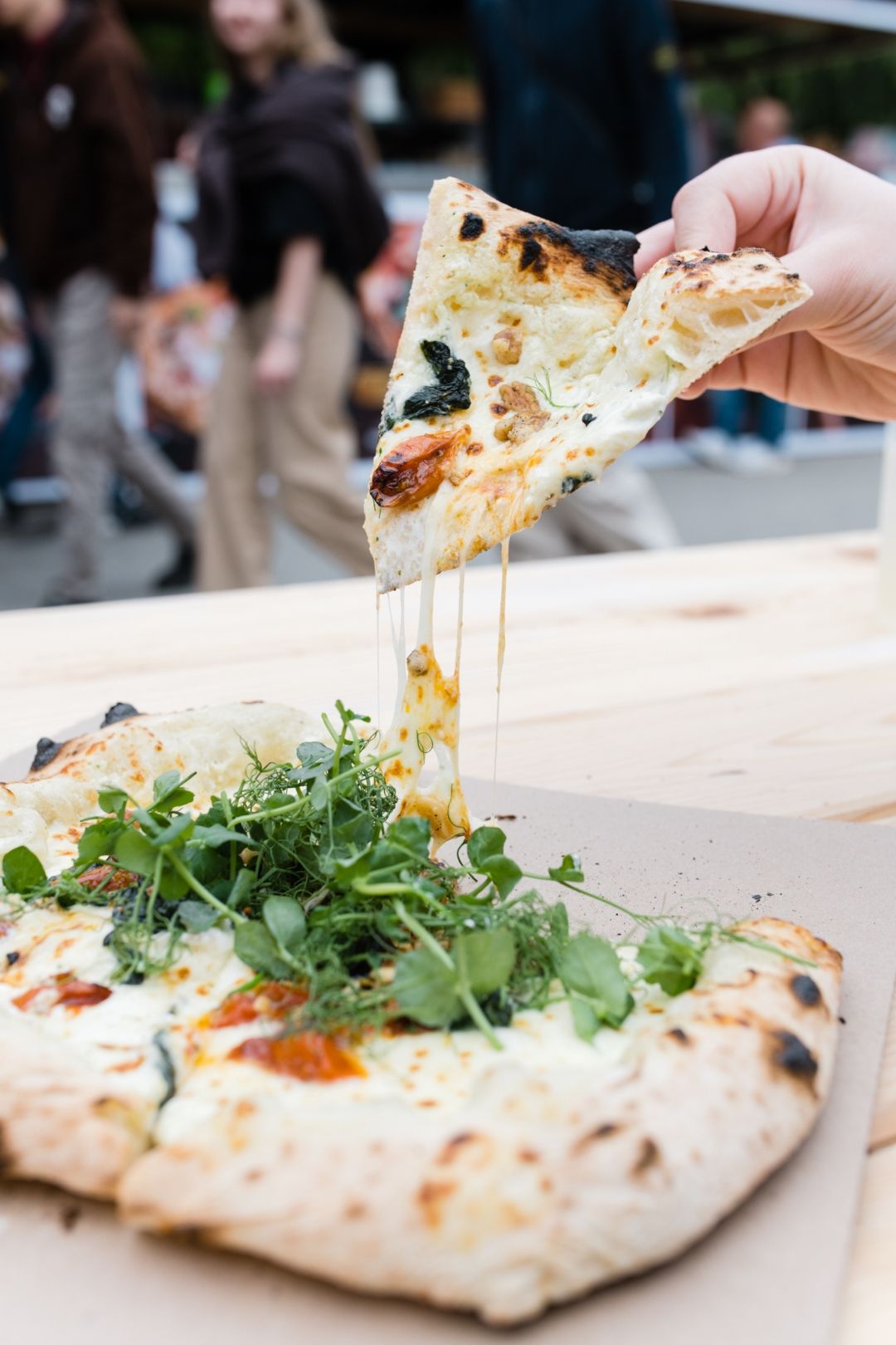 Počeo je Pizza Festival: Obišli smo sve kućice i isprobali razne pizze i ostale delicije, a ovo su naši dojmovi