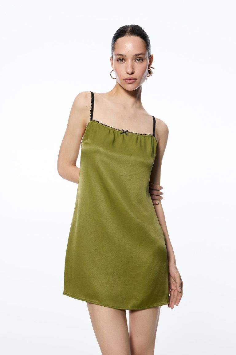 mini haljina Pull & Bear