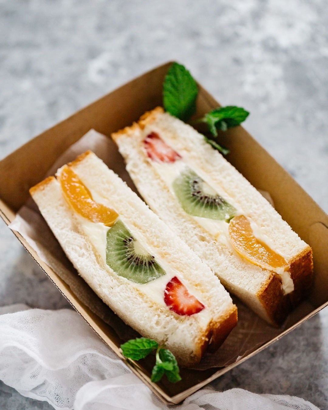 Fruit Sando, japanski sendvič s voćem, zaludio je društvene mreže. Znamo gdje ga možete probati