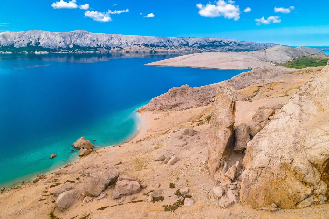 Robinzonska plaža na otoku Pagu za sve one koji ne vole gužve