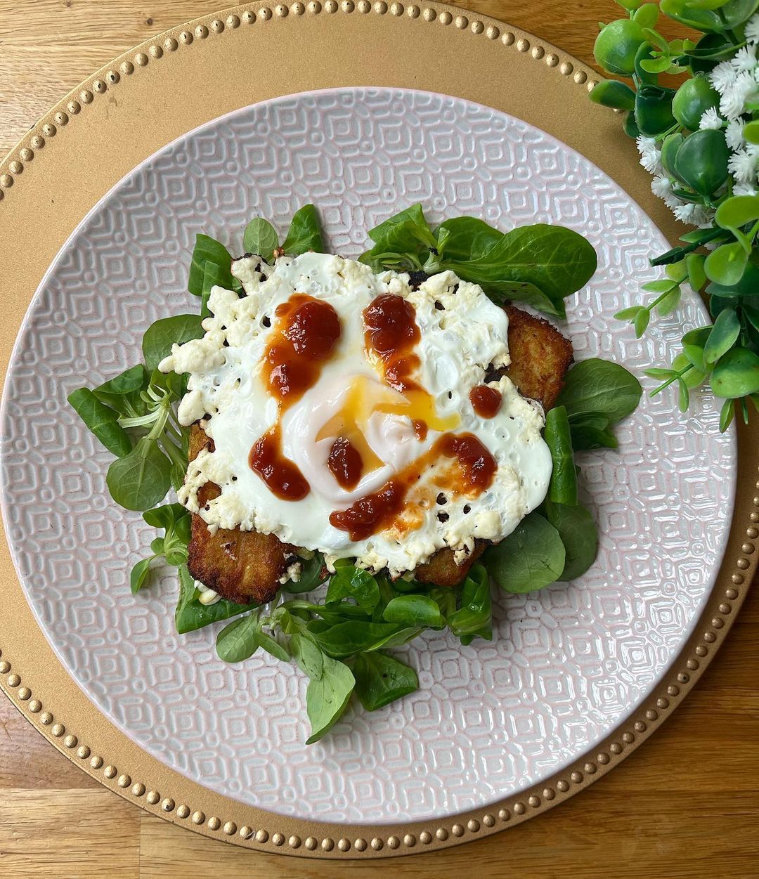 Novi viralni trend za doručak su jaja s feta sirom, evo kako ih napraviti