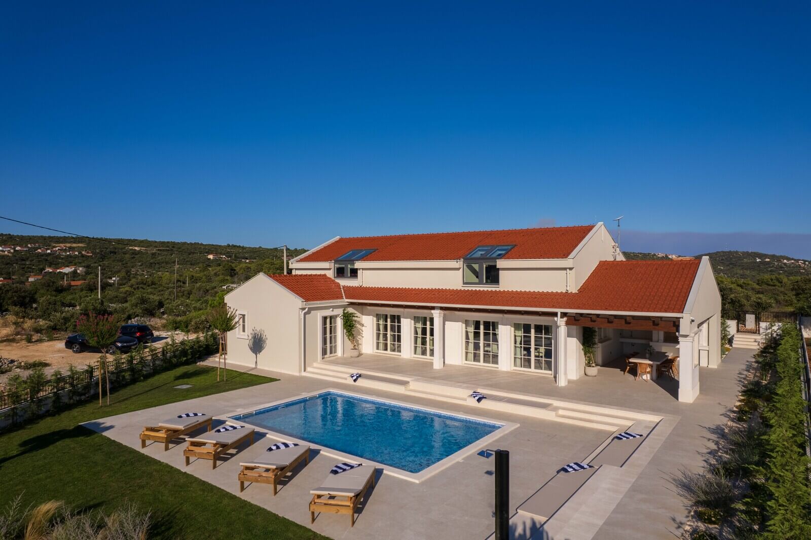 Luxury-Villa-Cypress-Estate-Dalmatia-Trogir-Luva-Villas-001 (33)